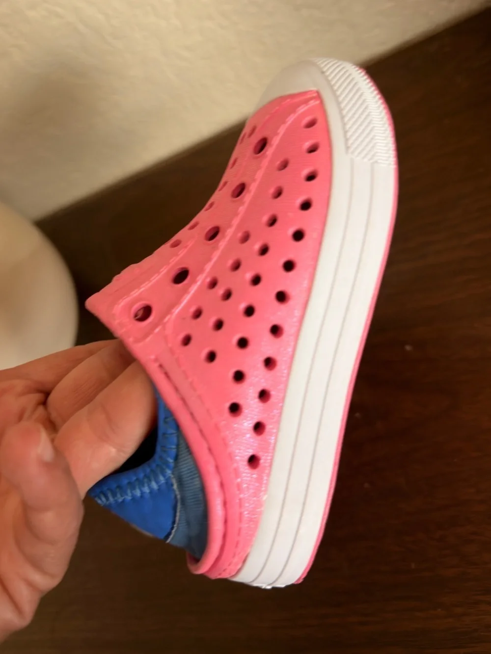Skechers Kids Pink Slip-On Water-Friendly Sneakers size 7 NNT